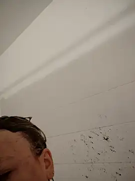 Snapshot of SpiderRose chatting on February 21, 2:18 pm SpiderRose online show from February 21, 2:18 pm