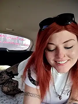 Snapshot of SpiderRose chatting on March 3, 3:18 pm SpiderRose online show from March 3, 3:18 pm