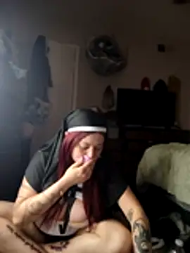 SpiderRose online show from April 4, 5:43 pm