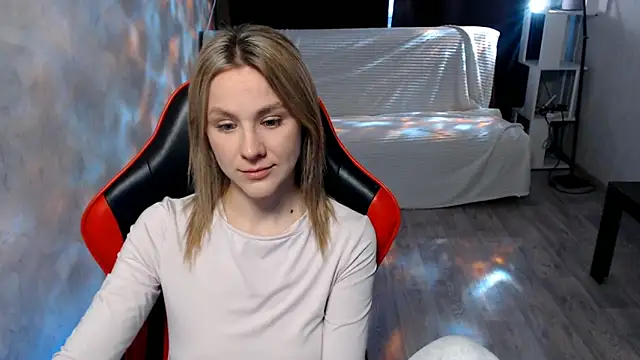 MiaBun1 online show from March 2, 3:41 am