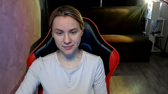 MiaBun1 online show from April 6, 2:53 am