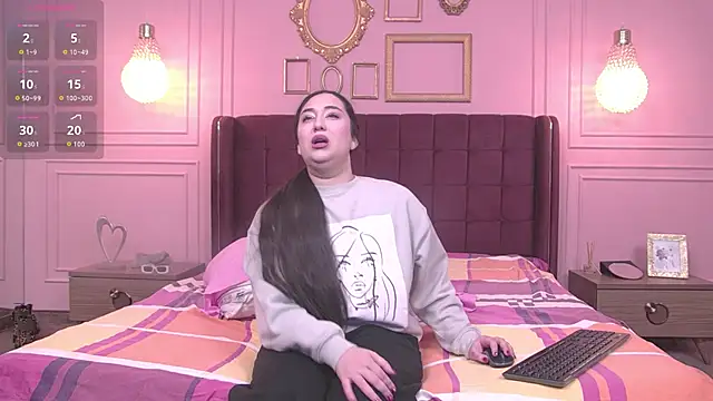 KendallVelvet online show from February 5, 11:15 am