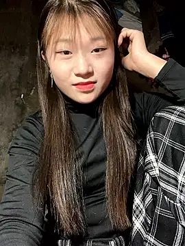 hinata-xx online show from February 19, 9:05 am