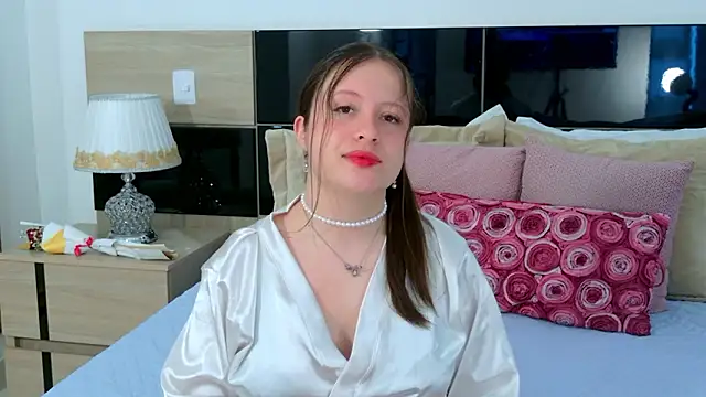 BellaFlecher online show from March 8, 3:16 pm