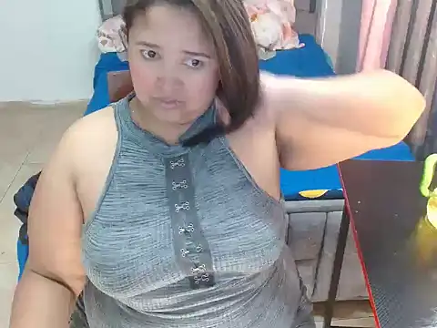 Snapshot of bustyy_juicy chatting on January 10, 2:19 pm bustyy juicy online show from January 10, 2:19 pm