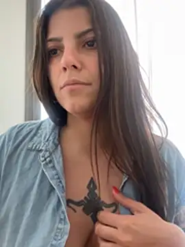 Snapshot of lililovexx chatting on January 17, 3:17 pm lililovexx online show from January 17, 3:17 pm