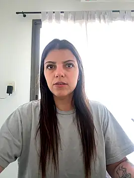 Snapshot of lililovexx chatting on January 18, 2:10 pm lililovexx online show from January 18, 2:10 pm