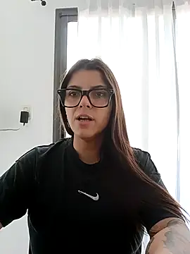 Snapshot of lililovexx chatting on February 3, 11:59 am lililovexx online show from February 3, 11:59 am