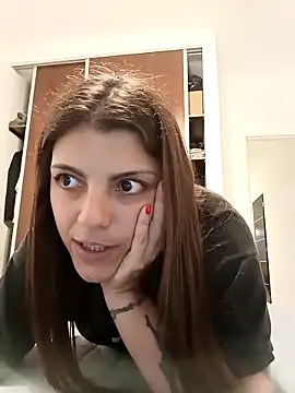 Snapshot of lililovexx chatting on March 20, 10:14 pm lililovexx online show from March 20, 10:14 pm