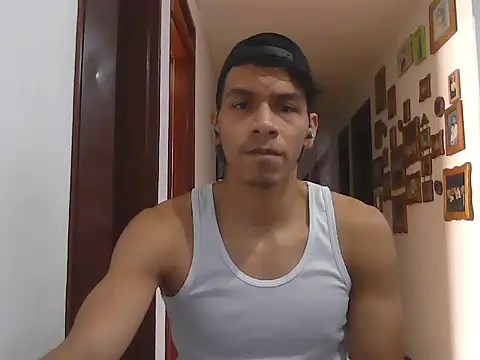 Snapshot of Patrick3_5556 chatting on March 20, 12:21 pm Patrick3 5556 online show from March 20, 12:21 pm