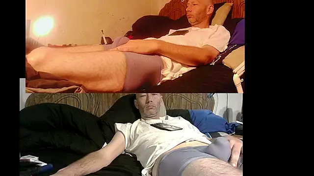 Snapshot of mythicbonez69 chatting on July 30, 5:34 pm mythicbonez69 online show from July 30, 5:34 pm