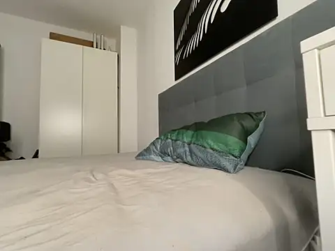 Snapshot of Carlycrush_ chatting on July 1, 10:53 pm Carlycrush online show from July 1, 10:53 pm