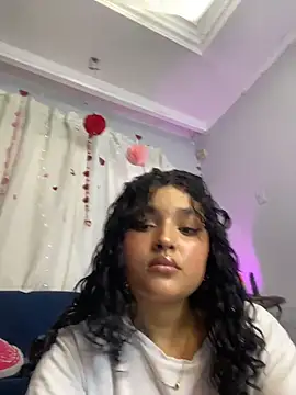 ladulcemary  online show from February 19, 2:35 pm