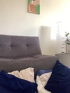 ladulcemary  online show from April 12, 8:03 pm