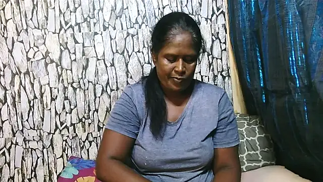 Exotic indian95 online show from February 1, 6:50 pm