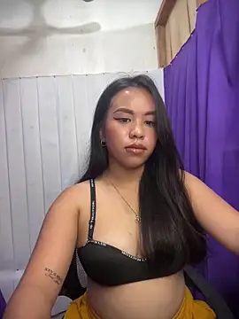 Lovely apple19 online show from March 2, 11:17 am