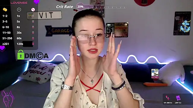 Snapshot of Bellaa_Dream1 chatting on May 17, 6:48 pm Bellaa Dream1 online show from May 17, 6:48 pm