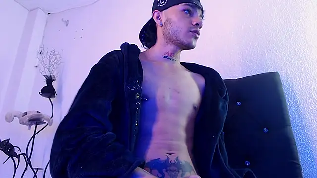 kingdani hot online show from February 2, 3:05 am