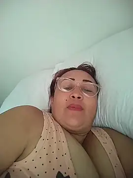 Nini Love  online show from February 22, 7:56 pm