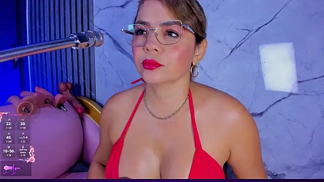 Snapshot of shayra_boobs2 chatting on June 12, 10:36 am shayra boobs2 online show from June 12, 10:36 am