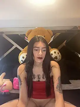 Snapshot of Moon_Magic666 chatting on February 14, 4:37 pm Moon Magic666 online show from February 14, 4:37 pm