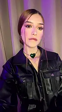 HoneyWeebsss online show from July 18, 2:49 am
