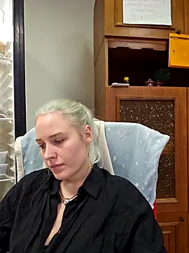 Snapshot of ChristinaWheeled11 chatting on March 12, 3:18 pm ChristinaWheeled11 online show from March 12, 3:18 pm