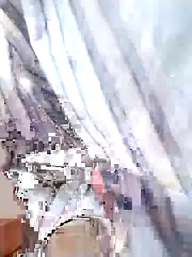 Snapshot of pihuu1313 chatting on May 13, 8:55 am pihuu1313 online show from May 13, 8:55 am
