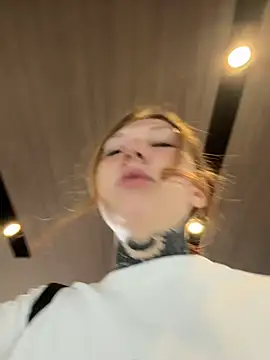 FionaMurr online show from February 19, 4:19 am