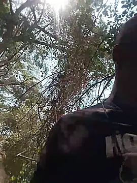 Andreskelly online show from April 22, 6:42 pm