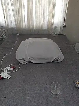 Snapshot of Alireem25 chatting on February 24, 8:23 am Alireem25 online show from February 24, 8:23 am