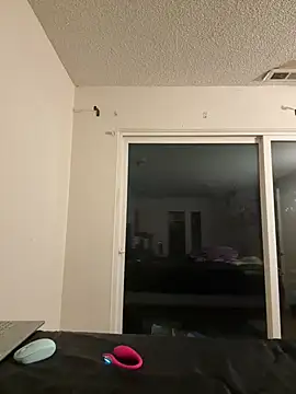 Lenaravenswood online show from February 14, 7:27 am