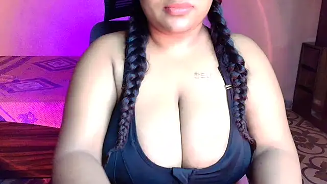 Snapshot of HEZALNUT chatting on July 12, 6:54 pm HEZALNUT online show from July 12, 6:54 pm