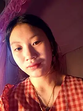 Snapshot of Lomay69 chatting on December 20, 3:35 am Lomay69 online show from December 20, 3:35 am
