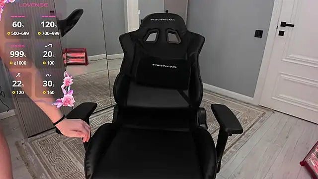 lovelymikky online show from February 28, 3:18 am