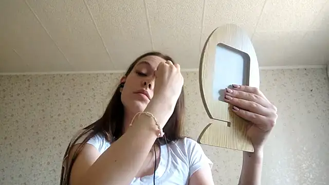 Snapshot of FrancesSrygley chatting on June 7, 9:24 am FrancesSrygley online show from June 7, 9:24 am