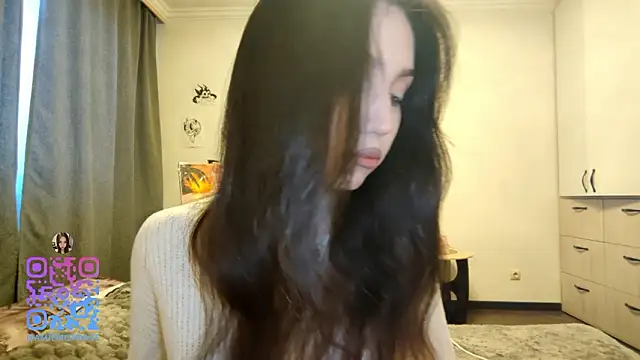 Qwami Amie online show from February 13, 4:52 am