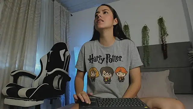 JulietaSnow online show from March 7, 4:48 pm