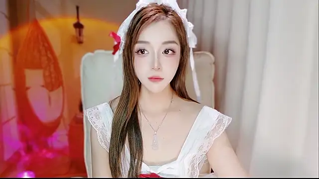 zizi-a online show from February 24, 3:10 pm