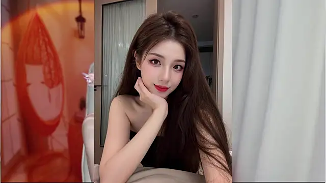 zizi-a online show from April 2, 12:47 pm