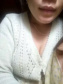 Snapshot of neko-nancy chatting on February 25, 2:43 am neko-nancy online show from February 25, 2:43 am