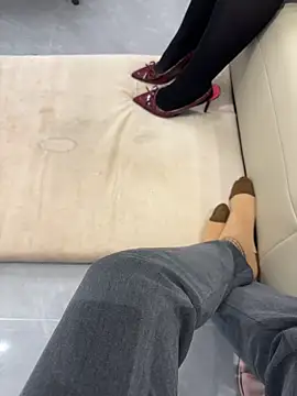 qwe522522 online show from March 9, 6:06 am