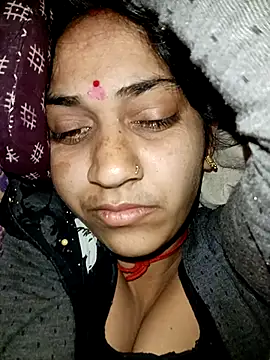 Snapshot of Chayna_singh chatting on January 6, 11:07 pm Chayna singh online show from January 6, 11:07 pm