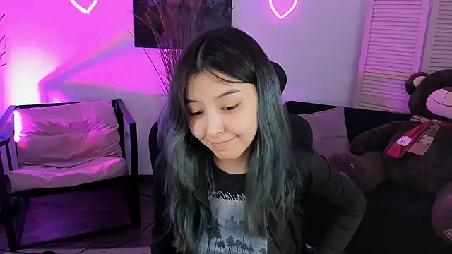 SirenMystiq online show from March 25, 7:53 pm