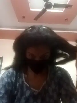 Snapshot of harshita01 chatting on February 15, 8:24 am harshita01 online show from February 15, 8:24 am