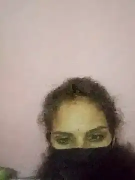 Snapshot of harshita01 chatting on February 18, 2:02 pm harshita01 online show from February 18, 2:02 pm