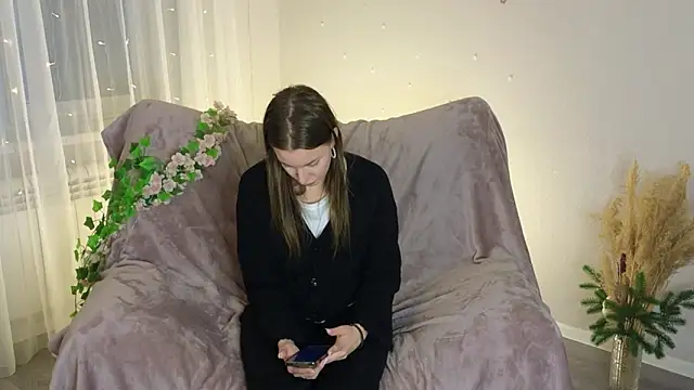 Snapshot of VesperEidolon chatting on March 20, 3:17 pm VesperEidolon online show from March 20, 3:17 pm