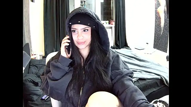 Nicole Pars online show from February 23, 1:36 am