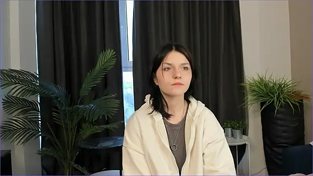 NyraVesperis online show from March 23, 3:05 pm