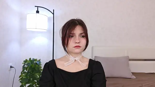 NyraVesperis online show from May 15, 6:31 am